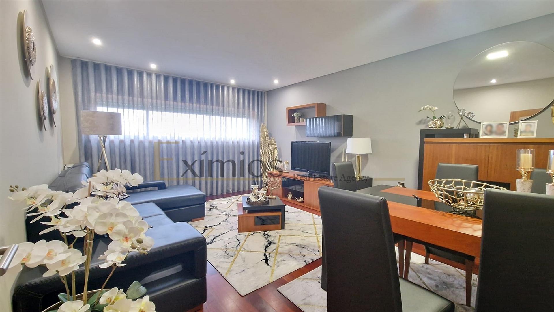Apartamento T3 com garagem, em Argivai
