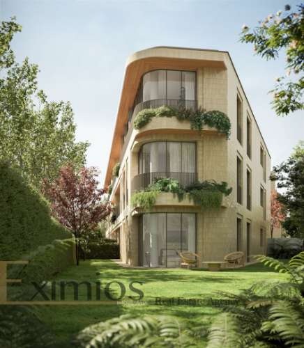 Apartamento T3, em construção, na Foz do Porto