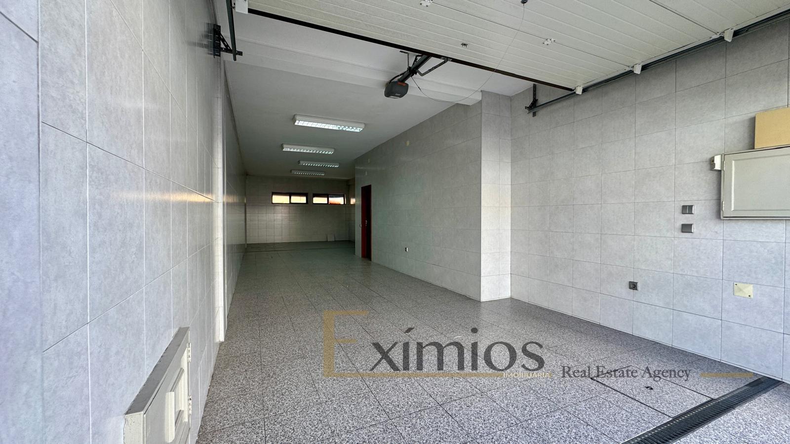 Loja ampla, para venda, em Vila do Conde