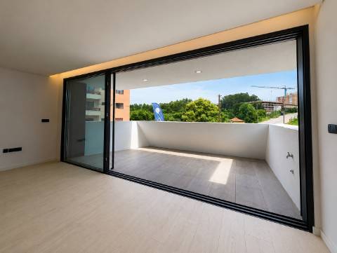 Apartamento T4 Venda em Gondomar (São Cosme), Valbom e Jovim,Gondomar