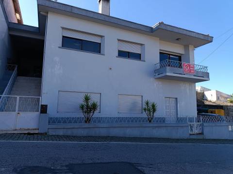 Moradia T4 Venda em Frazão Arreigada,Paços de Ferreira