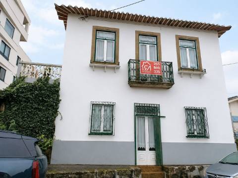 Moradia T4 Venda em Paços de Ferreira,Paços de Ferreira