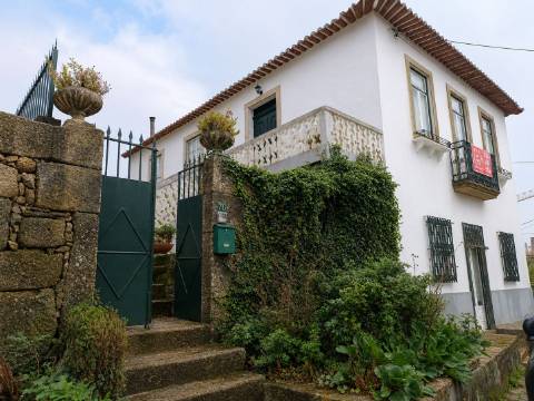 Moradia T4 Venda em Paços de Ferreira,Paços de Ferreira