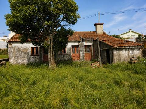 Moradia para Restaurar T3 Venda em Frazão Arreigada,Paços de Ferreira