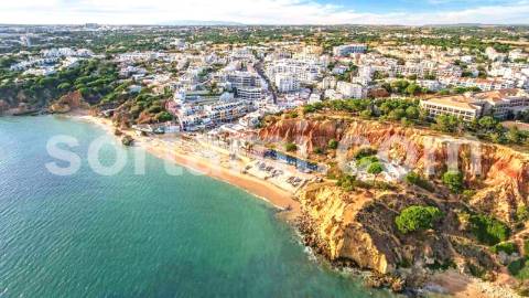 Moradia Isolada T2 Venda em Albufeira e Olhos de Água,Albufeira