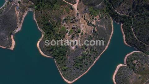 Moradia Devoluta  Venda em São Bartolomeu de Messines,Silves
