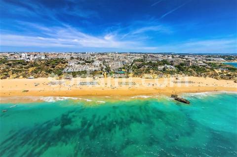 Moradia em Banda T2+3 Venda em Albufeira e Olhos de Água,Albufeira