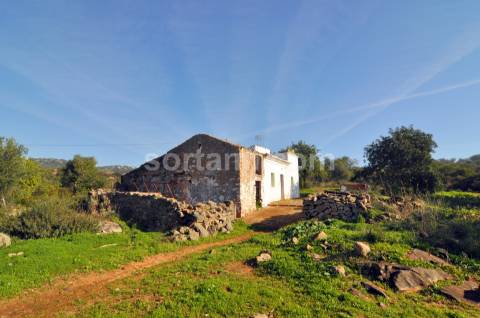 Moradia Devoluta T4 Venda em Conceição e Estoi,Faro