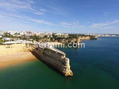 Moradia Isolada T4 Venda em Alcantarilha e Pêra,Silves