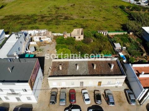 Moradia Devoluta  Venda em Faro (Sé e São Pedro),Faro