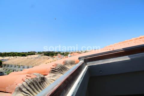 Apartamento T0+3 Venda em Albufeira e Olhos de Água,Albufeira