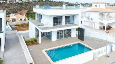 Moradia Isolada T4 Venda em Albufeira e Olhos de Água,Albufeira