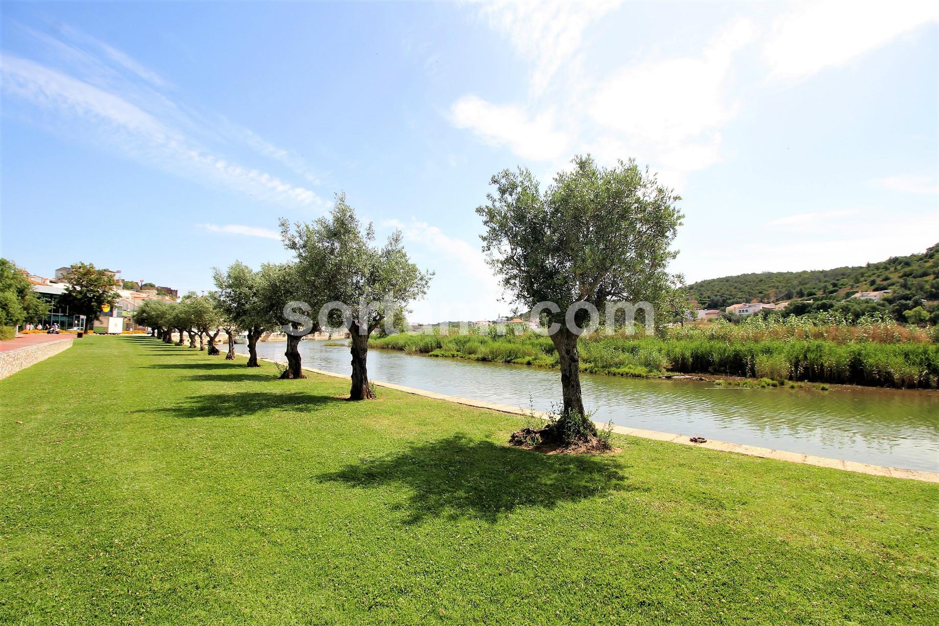 Armazém  Venda em Silves,Silves