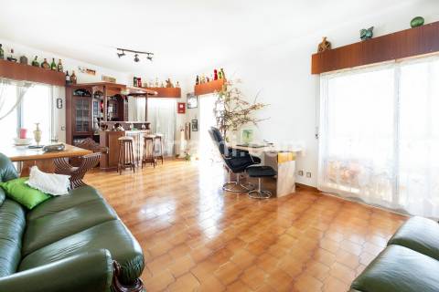 Apartamento T2 Venda em Quarteira,Loulé
