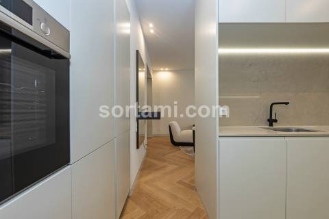 Apartamento T3 Venda em Cedofeita, Santo Ildefonso, Sé, Miragaia, São Nicolau e Vitória,Porto