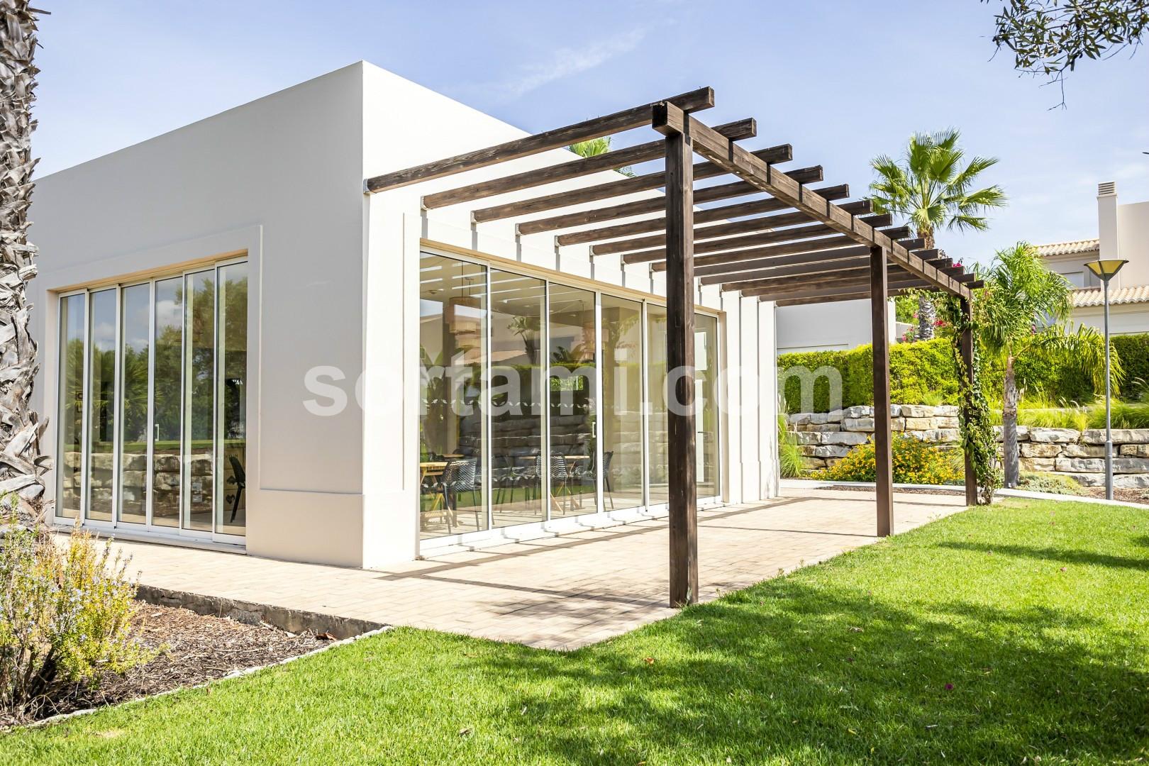 Moradia Geminada T2 Venda em Lagoa e Carvoeiro,Lagoa (Algarve)
