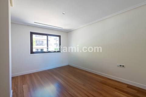 Apartamento T1+2 Venda em Albufeira e Olhos de Água,Albufeira