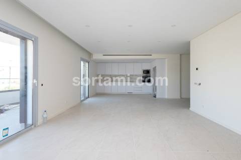 Apartamento T2 Venda em Quarteira,Loulé