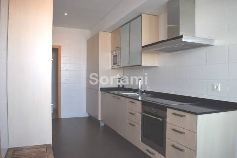 Apartamento T2 Venda em Quarteira,Loulé
