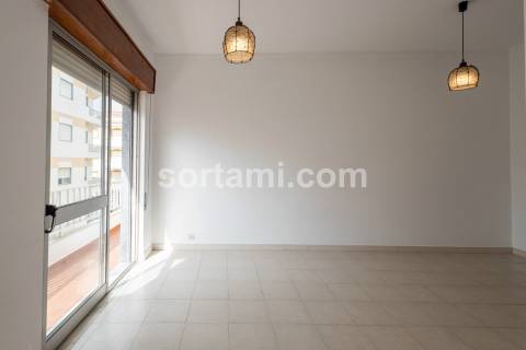 Apartamento T3 Venda em Quarteira,Loulé