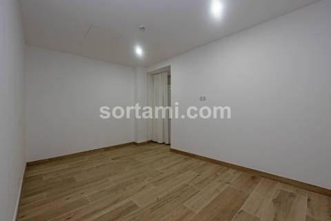 Apartamento T0+2 Venda em Cedofeita, Santo Ildefonso, Sé, Miragaia, São Nicolau e Vitória,Porto