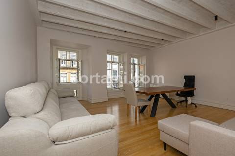 Apartamento T3 Venda em Cedofeita, Santo Ildefonso, Sé, Miragaia, São Nicolau e Vitória,Porto