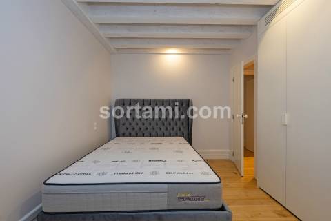 Apartamento T3 Venda em Cedofeita, Santo Ildefonso, Sé, Miragaia, São Nicolau e Vitória,Porto