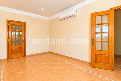 Moradia Isolada T4 Venda em Quarteira,Loulé