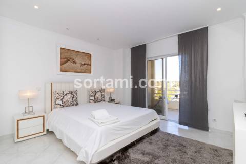 Apartamento T3 Arrendamento em Quarteira,Loulé