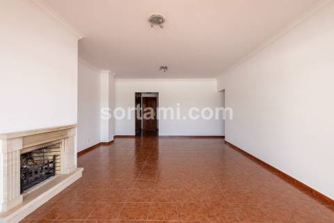 Apartamento T1 Arrendamento em Quarteira,Loulé