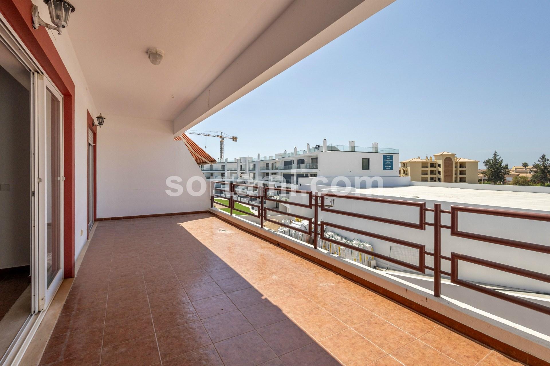 Apartamento T1 Arrendamento em Quarteira,Loulé
