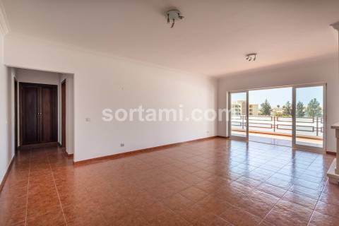 Apartamento T1 Arrendamento em Quarteira,Loulé