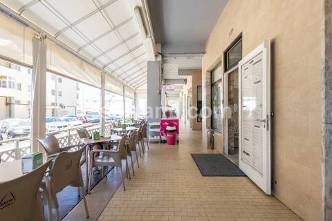 Padaria / Pastelaria  Trespasse em Quarteira,Loulé