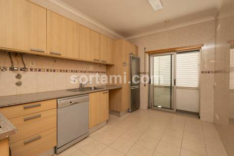 Apartamento T3 Arrendamento em Loulé (São Clemente),Loulé