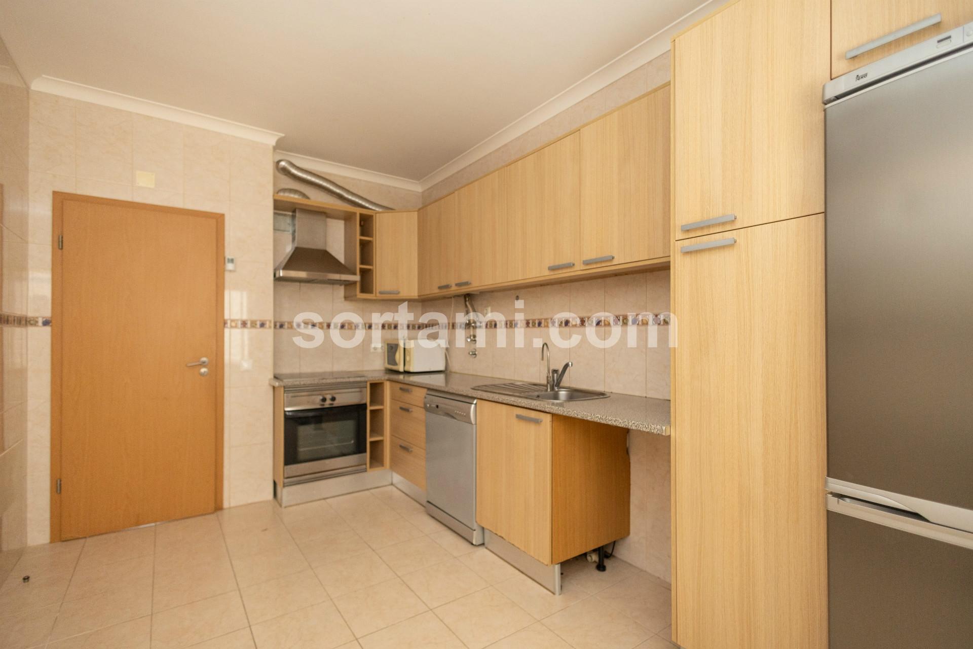 Apartamento T3 Arrendamento em Loulé (São Clemente),Loulé