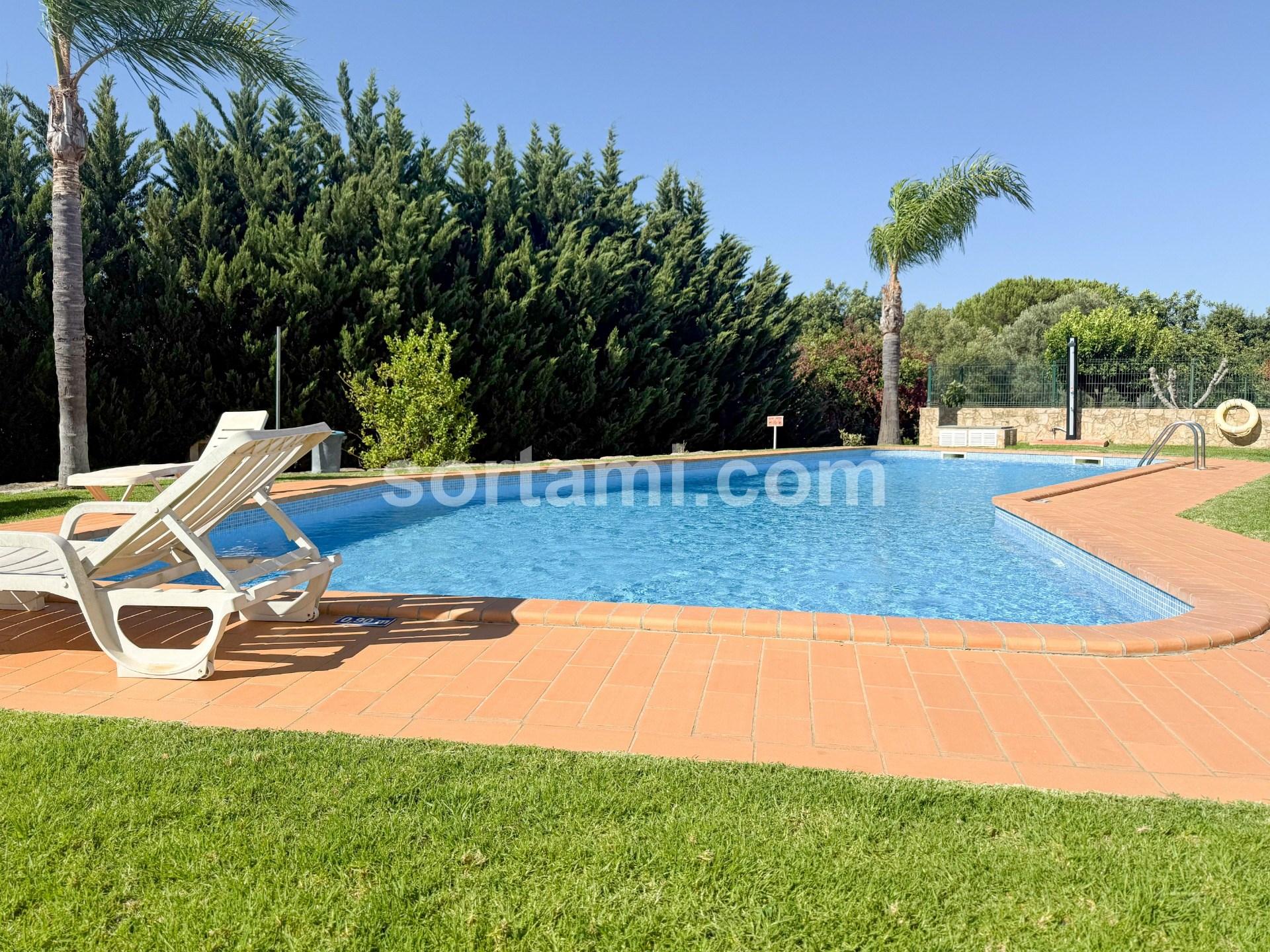 Moradia em Banda T2 Venda em Guia,Albufeira