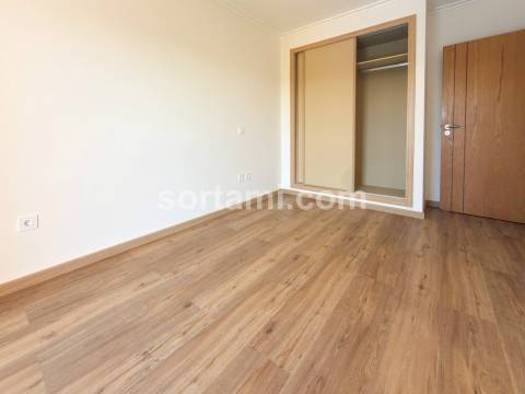 Moradia em Banda T2 Venda em Guia,Albufeira