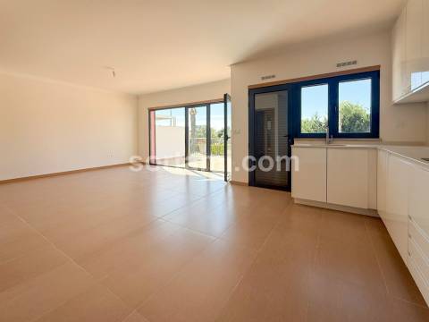Moradia em Banda T2 Venda em Guia,Albufeira
