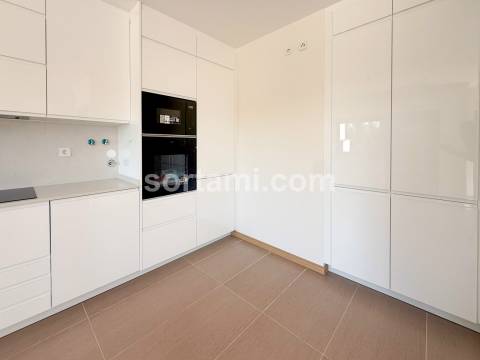 Moradia em Banda T2 Venda em Guia,Albufeira
