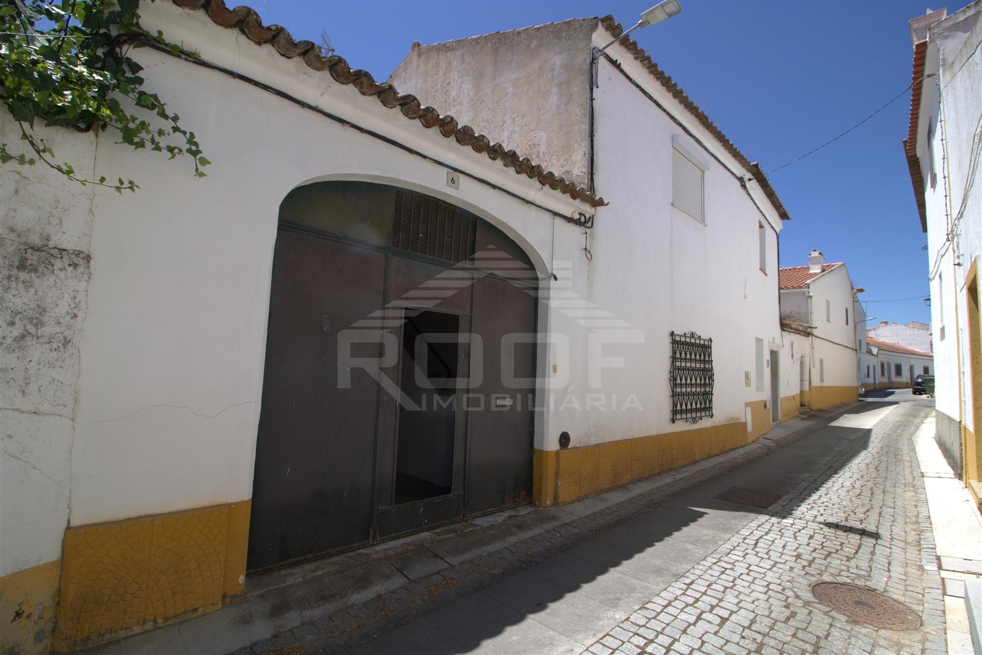 Moradia T2 Venda em Viana do Alentejo,Viana do Alentejo