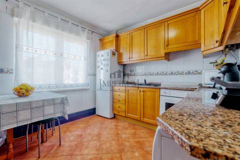 Apartamento T2 Venda em Carregado e Cadafais,Alenquer