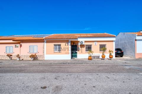 Moradia T3 Arrendamento em Almeirim,Almeirim