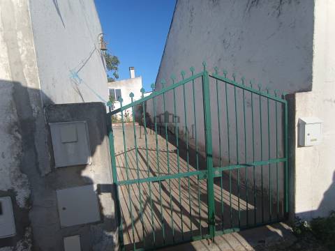 Moradia T2 Arrendamento em Alenquer (Santo Estêvão e Triana),Alenquer