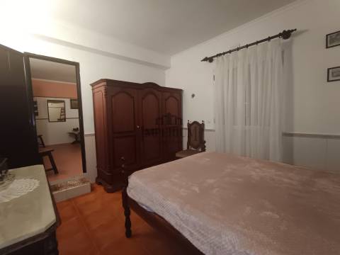 Moradia T2 Arrendamento em Alenquer (Santo Estêvão e Triana),Alenquer