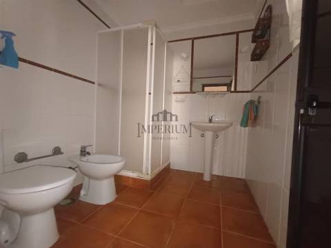 Moradia T2 Arrendamento em Alenquer (Santo Estêvão e Triana),Alenquer