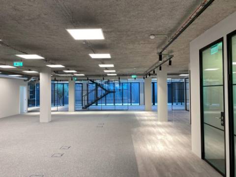 Edifício Escritórios com 6572 m2 -Centro de Porto