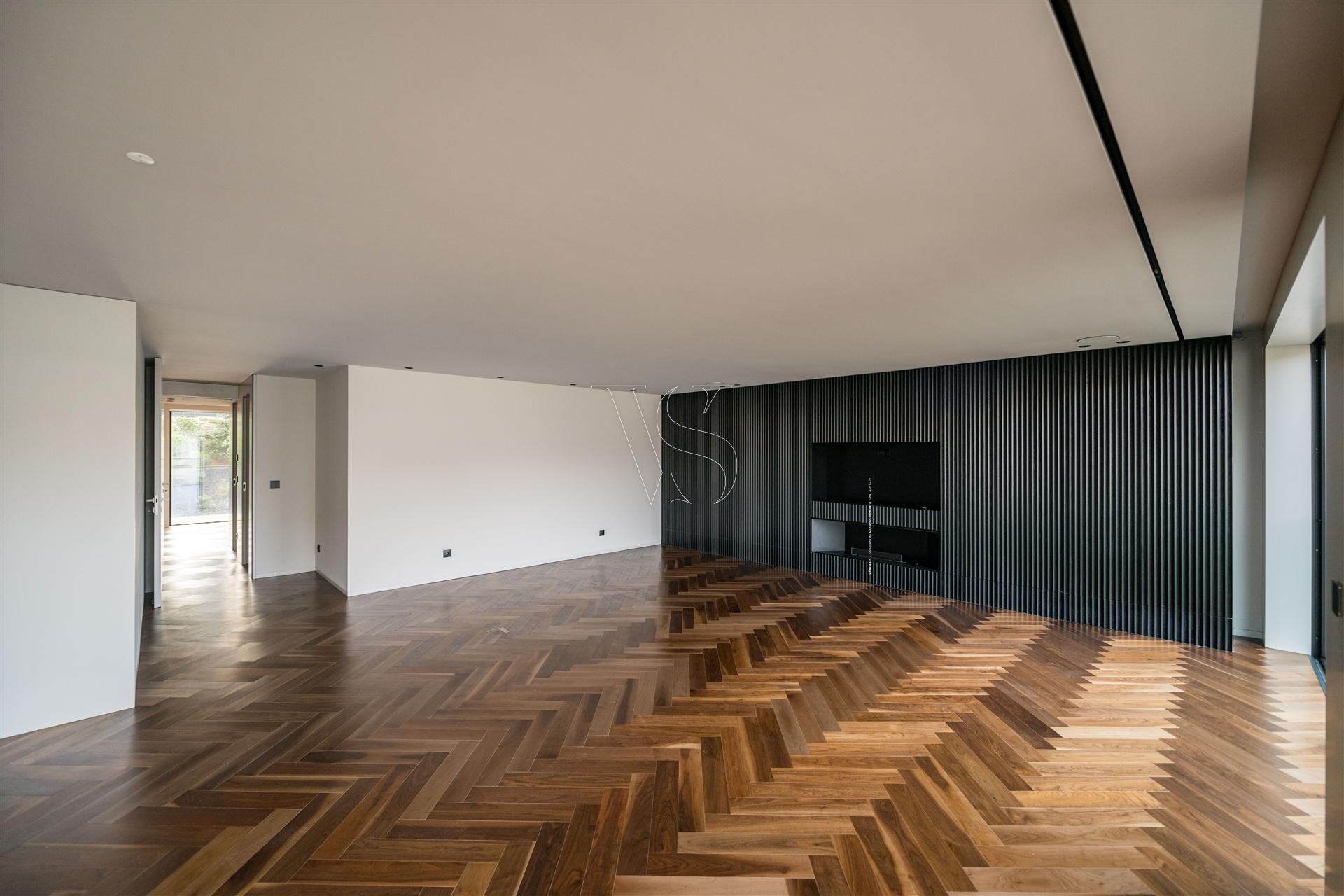 Apartamento de luxo c/ 4 suites, acabamentos premium, Junto à Avenida da Boavista