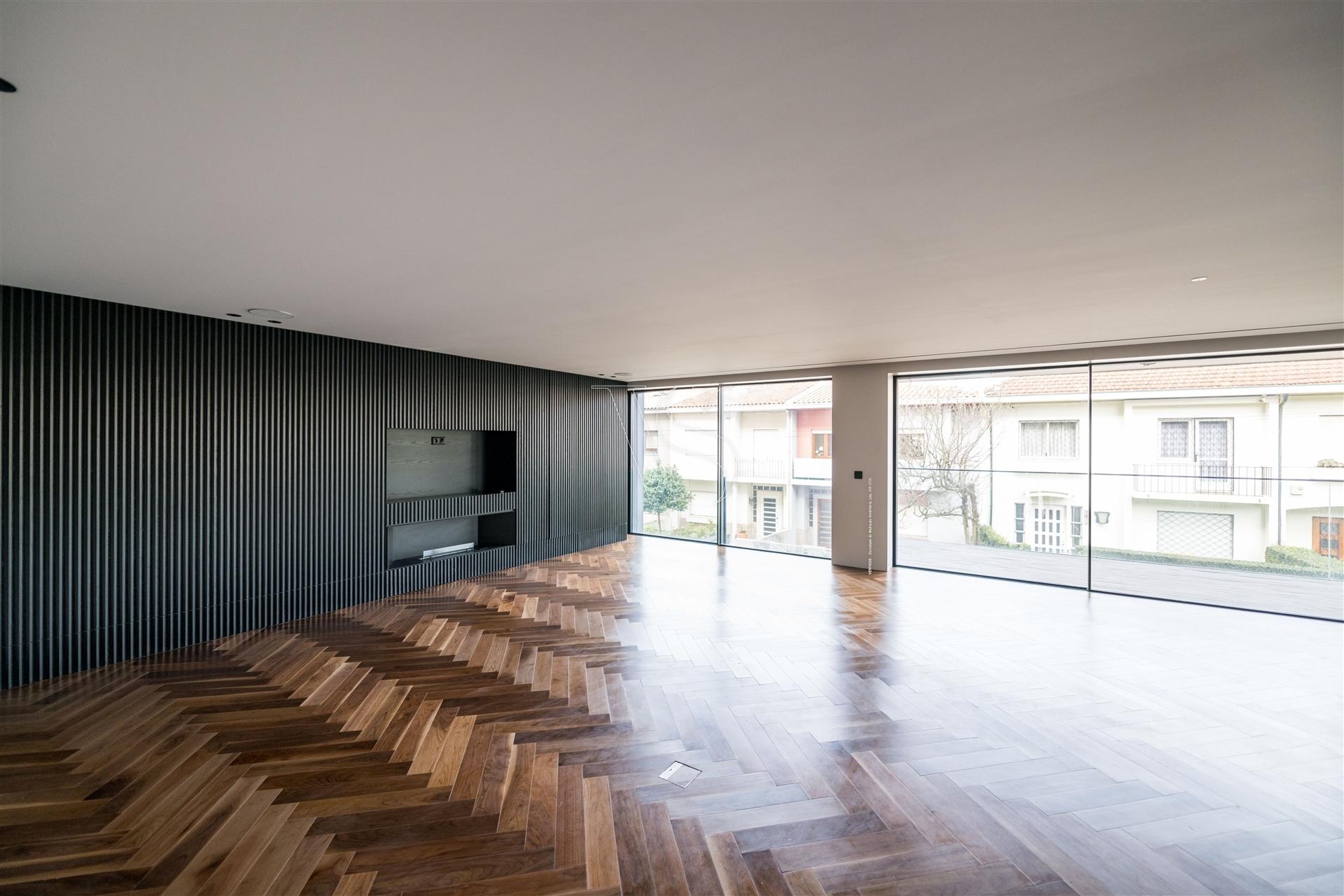 Apartamento de luxo c/ 4 suites, acabamentos premium, Junto à Avenida da Boavista