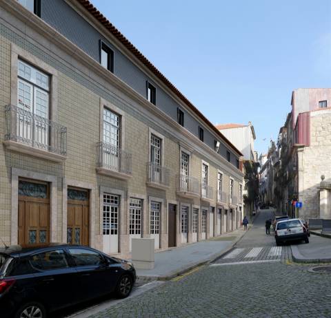 Apt. T2 c/ Varanda a 190 mt  Est. do Metro S. Bento - Centro Histórico Porto