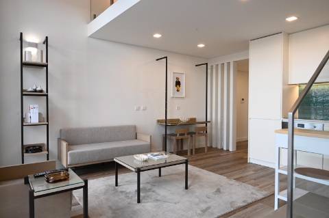 Loft  - Junto à Ponte D. Luís I - 350mt da Estação de  Metro "Jardim do Morro"